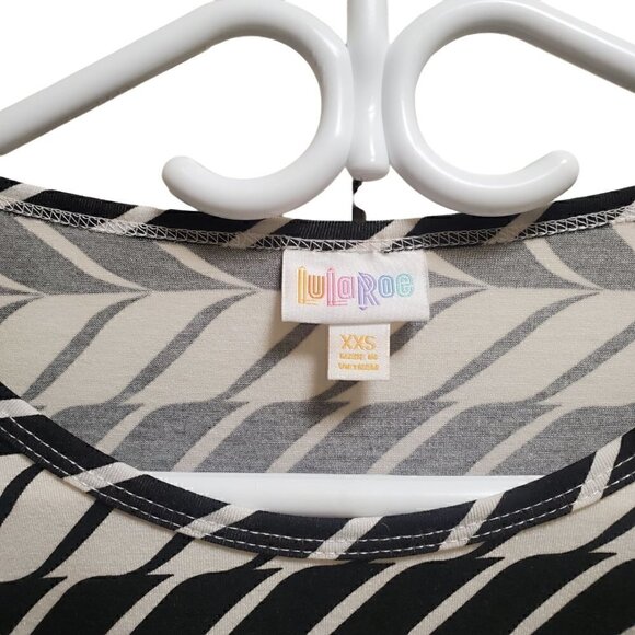 BLACK and white striped Casual Blouse. NWT - Picture 3 of 5